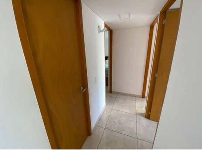 Apartamento de 3 alcobas en venta en La Floresta, Los Patios, 64 m² · foto 4 de 8