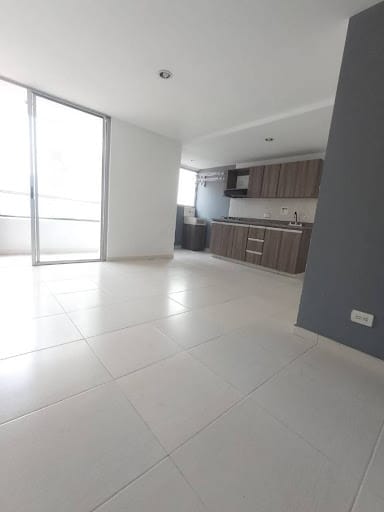 Apartamento de 3 alcobas en venta en Calle Del Banco, Sabaneta, 68 m² · foto 4 de 19