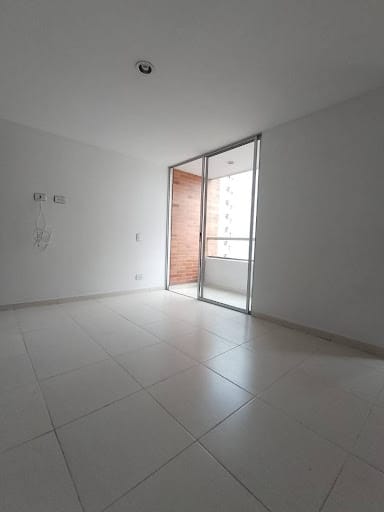 Apartamento de 3 alcobas en venta en Calle Del Banco, Sabaneta, 68 m² · foto 6 de 19