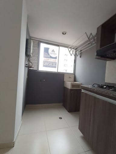 Apartamento de 3 alcobas en venta en Calle Del Banco, Sabaneta, 68 m² · foto 8 de 19