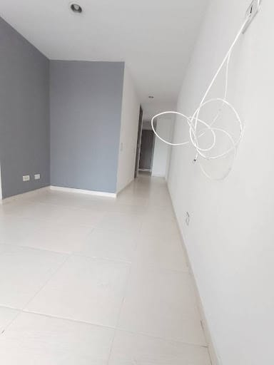 Apartamento de 3 alcobas en venta en Calle Del Banco, Sabaneta, 68 m² · foto 12 de 19