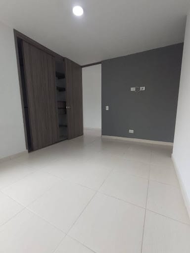 Apartamento de 3 alcobas en venta en Calle Del Banco, Sabaneta, 68 m² · foto 13 de 19