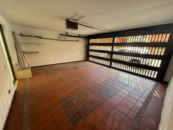 Casa de 4 alcobas en venta en Country Club, Medellín, 370 m² · foto 5 de 24