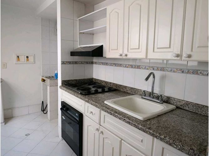 Apartamento de 2 alcobas en venta en Astorga, Medellín, 93 m² · foto 2 de 21
