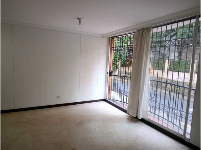 Apartamento de 2 alcobas en venta en Astorga, Medellín, 93 m² · foto 5 de 21
