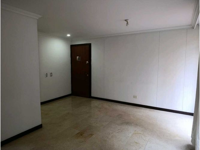 Apartamento de 2 alcobas en venta en Astorga, Medellín, 93 m² · foto 6 de 21