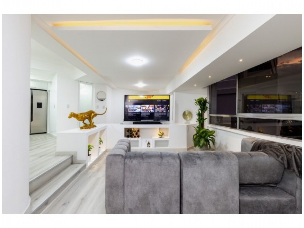 Apartaestudio en venta en Centro, Medellín 2
