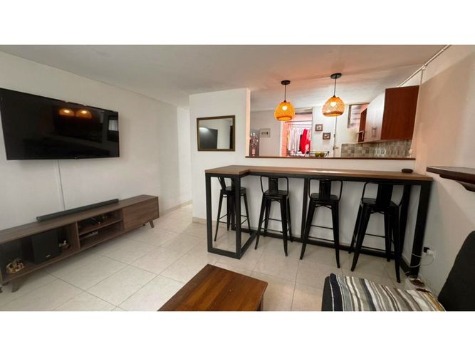 Casa de 4 alcobas en venta en Cataluña, Medellín, 156 m² · foto 2 de 16