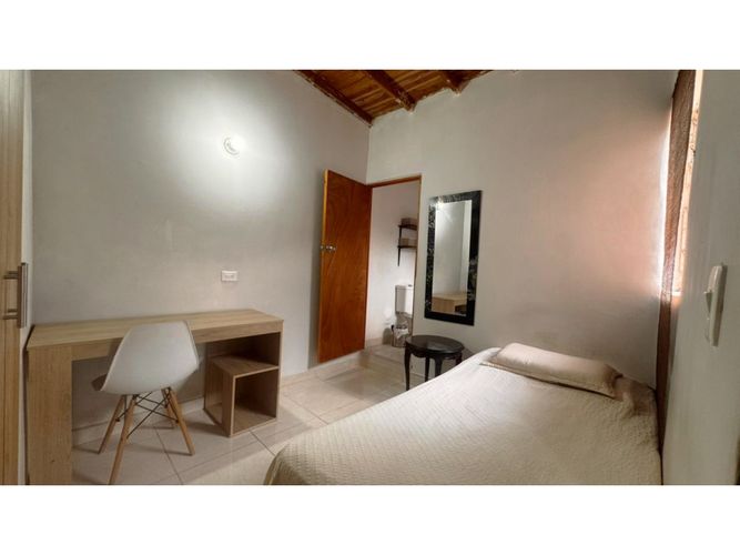 Casa de 4 alcobas en venta en Cataluña, Medellín, 156 m² · foto 8 de 16