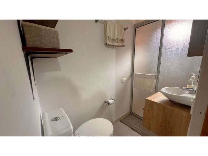 Casa de 4 alcobas en venta en Cataluña, Medellín, 156 m² · foto 12 de 16