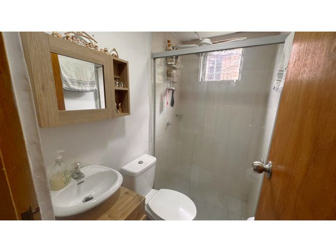 Casa de 4 alcobas en venta en Cataluña, Medellín, 156 m² · foto 14 de 16