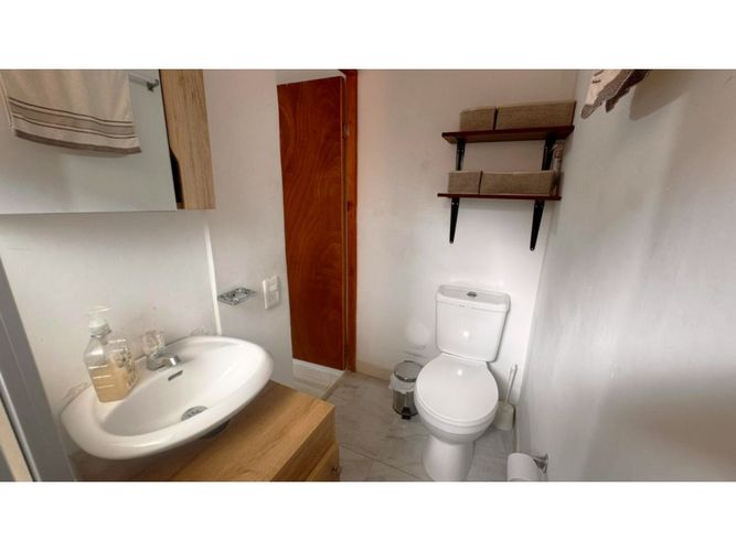 Casa de 4 alcobas en venta en Cataluña, Medellín, 156 m² · foto 15 de 16