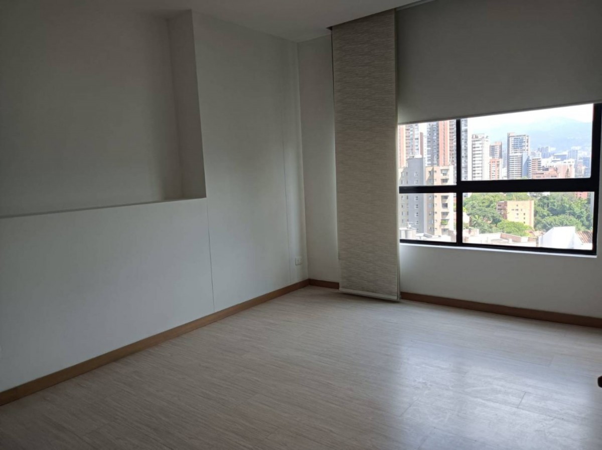 Apartamento en arriendo en Castropol, Medellín · foto 9 de 21