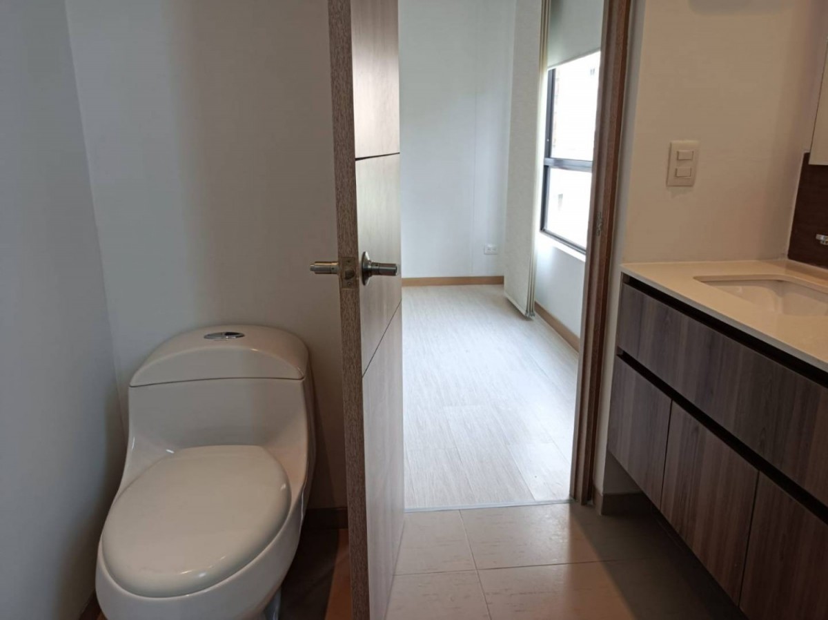 Apartamento en arriendo en Castropol, Medellín · foto 12 de 21