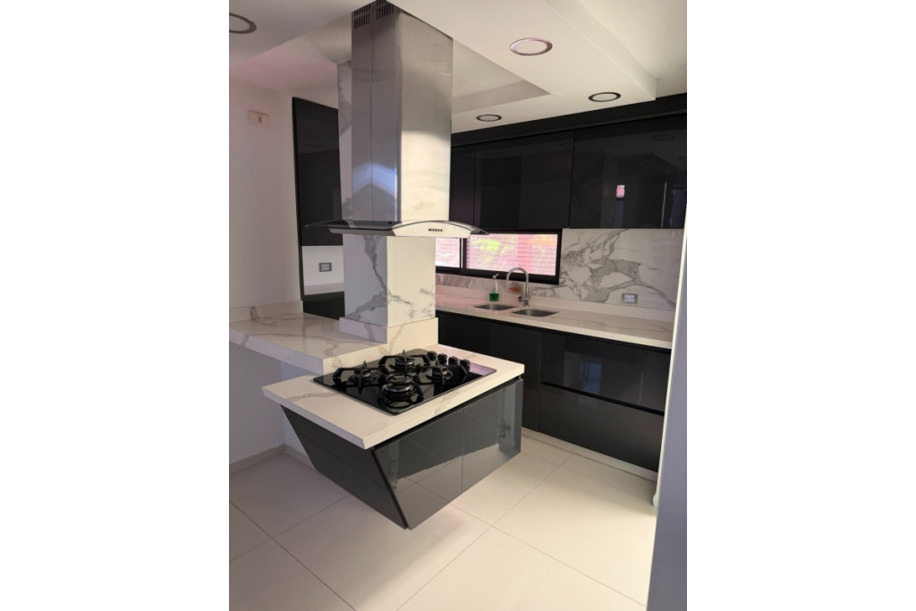 Apartamento en venta en Pereira, Pereira · foto 3 de 10