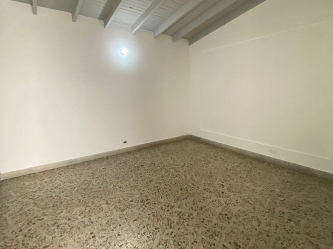 Casa de 7 alcobas en arriendo en Conquistadores, Medellín, 308 m² · foto 18 de 24