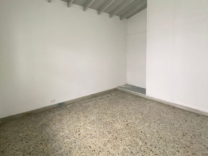 Casa de 7 alcobas en arriendo en Conquistadores, Medellín, 308 m² · foto 20 de 24
