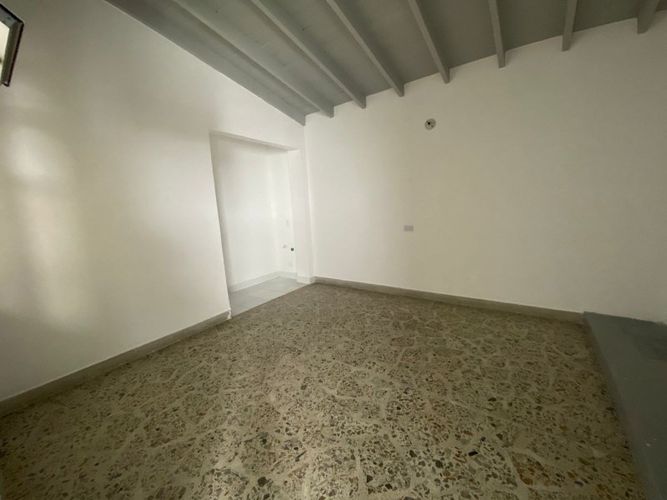 Casa de 7 alcobas en arriendo en Conquistadores, Medellín, 308 m² · foto 21 de 24