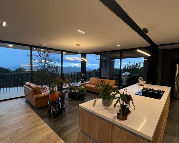 Casa de 4 alcobas en venta en Loma Del Escobero, El Retiro, 400 m² · foto 3 de 24