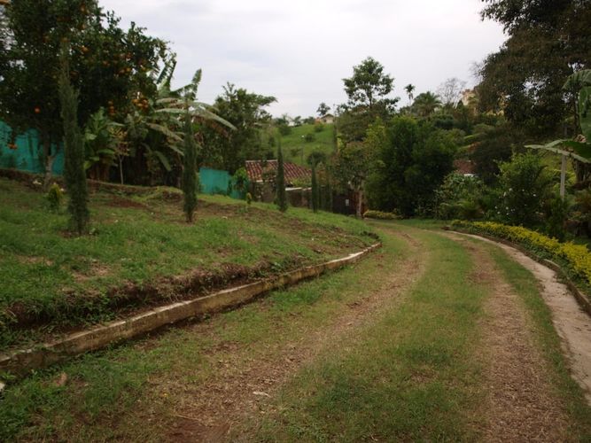 Finca en venta en Arabia, Pereira, 2400 m² · foto 10 de 13