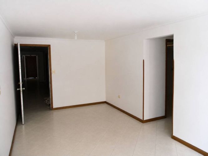 Apartamento de 2 alcobas en venta en Sotomayor, Bucaramanga, 55 m² · foto 3 de 13