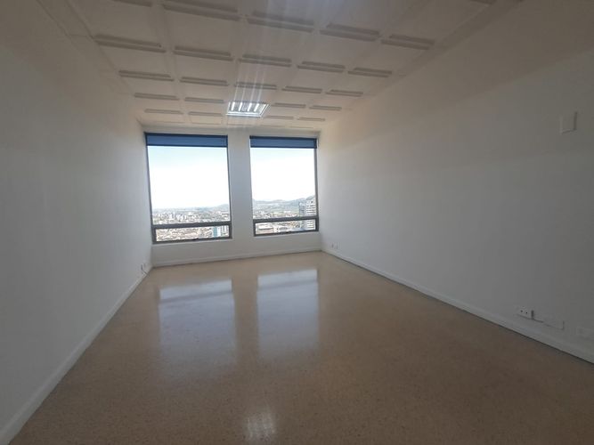 Oficina en arriendo en Sector Plaza De Bolivar, Pereira, 25 m² · foto 3 de 9