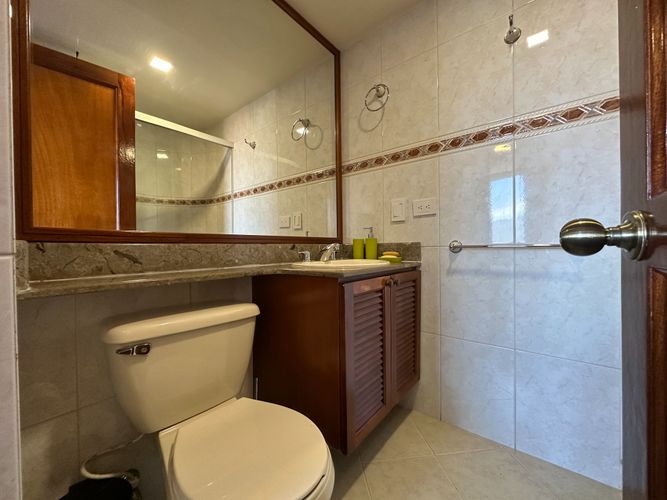 Apartamento en arriendo en Los Balsos, Medellín · foto 2 de 24