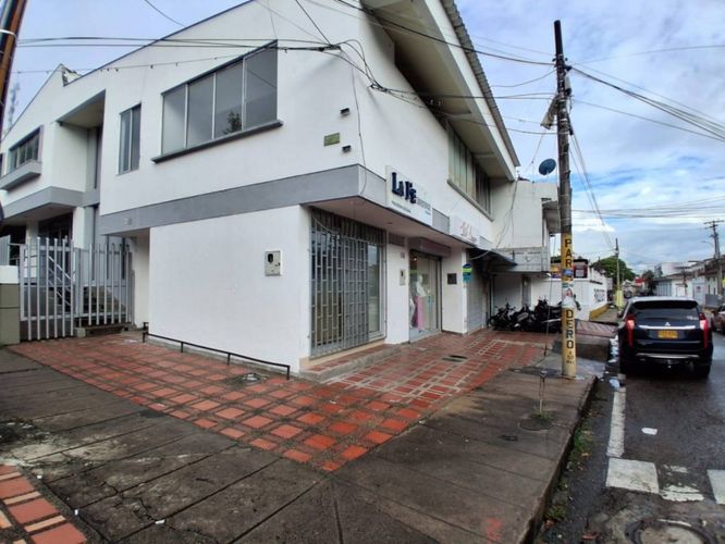 Casa de 3 alcobas en arriendo en Centro, Neiva, 356 m² · foto 2 de 22