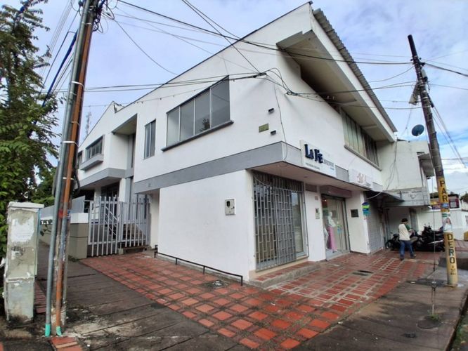 Casa de 3 alcobas en arriendo en Centro, Neiva, 356 m² · foto 3 de 22