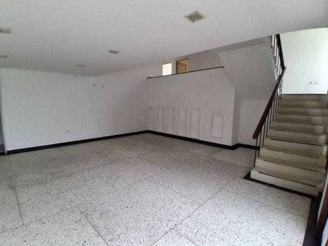 Casa de 3 alcobas en arriendo en Centro, Neiva, 356 m² · foto 6 de 22