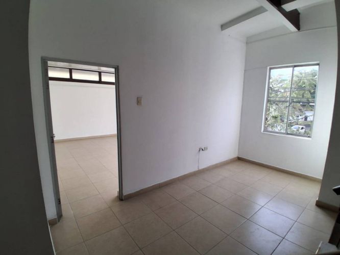 Casa de 3 alcobas en arriendo en Centro, Neiva, 356 m² · foto 13 de 22
