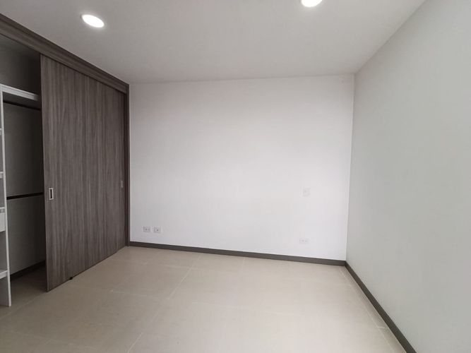 Apartamento de 3 alcobas en arriendo en Las Lomitas, Sabaneta, 90 m² · foto 13 de 20