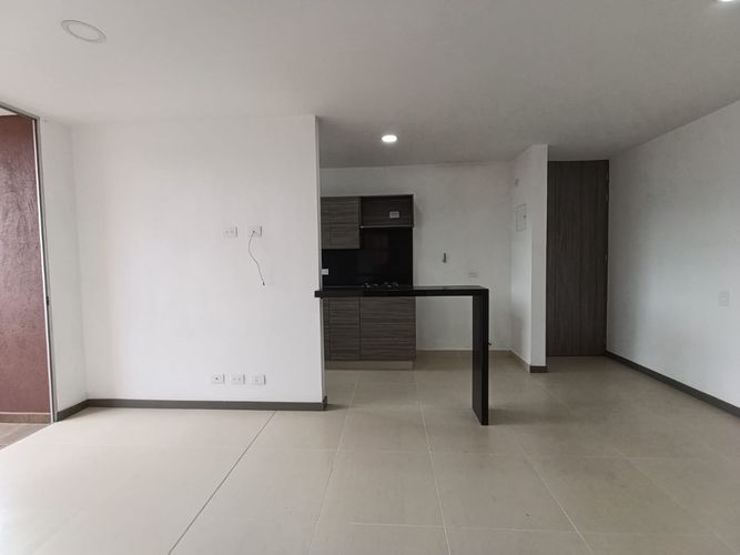 Apartamento de 3 alcobas en arriendo en Las Lomitas, Sabaneta, 90 m² · foto 17 de 20