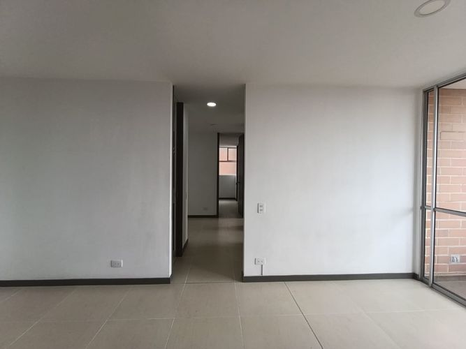 Apartamento de 3 alcobas en arriendo en Las Lomitas, Sabaneta, 90 m² · foto 19 de 20