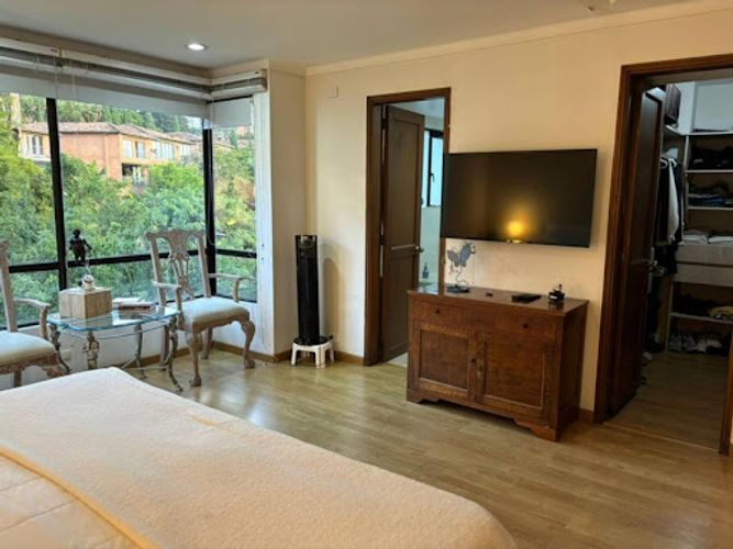 Apartamento de 3 alcobas en arriendo en La Calera, Medellín, 170 m² · foto 7 de 24