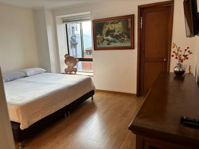 Apartamento de 3 alcobas en arriendo en La Calera, Medellín, 170 m² · foto 11 de 24
