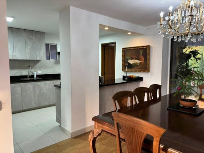 Apartamento de 3 alcobas en arriendo en La Calera, Medellín, 170 m² · foto 20 de 24