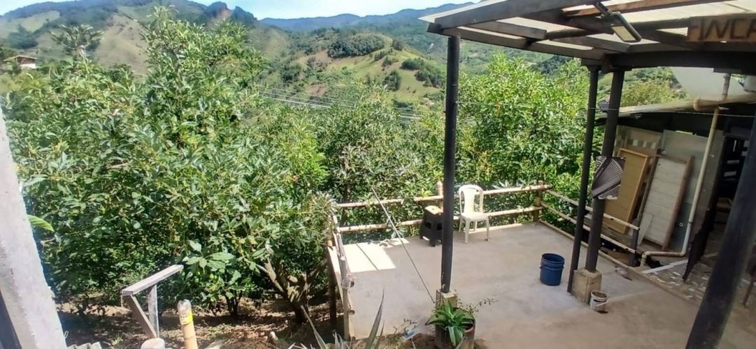 Casa de 3 alcobas en venta en Nazareth, El Retiro, 85 m² · foto 16 de 24
