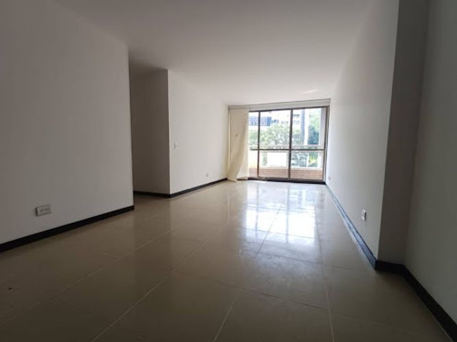 Apartamento de 3 alcobas en arriendo en Loma De Los Gonzalez, Medellín, 70 m² · foto 4 de 14