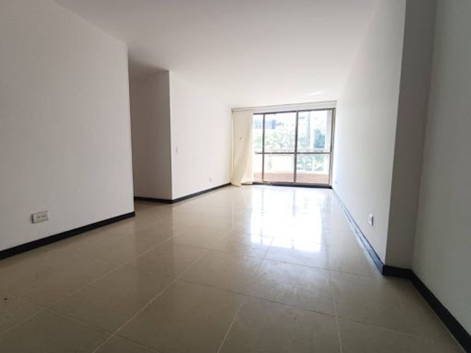 Apartamento de 3 alcobas en arriendo en Loma De Los Gonzalez, Medellín, 70 m² · foto 5 de 14
