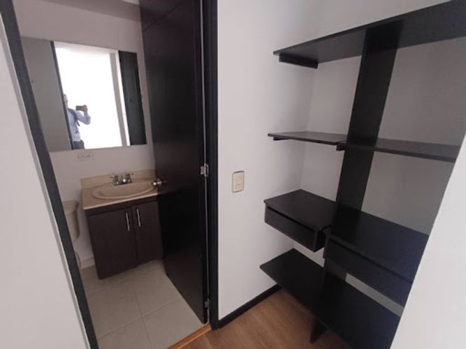Apartamento de 3 alcobas en arriendo en Loma De Los Gonzalez, Medellín, 70 m² · foto 12 de 14