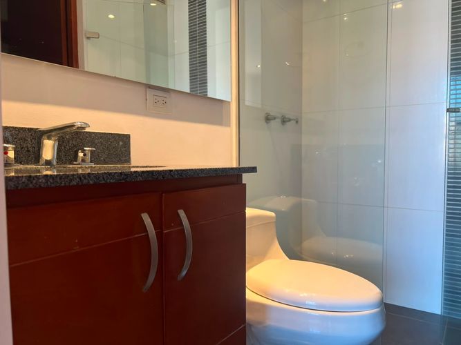 Apartamento de 3 alcobas en arriendo en El Poblado, Medellín, 200 m² · foto 16 de 17