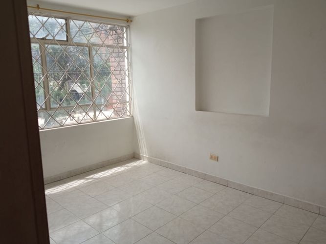 Casa de 3 alcobas en venta en Ciudad Jardin Sur, Bogotá, 332 m² · foto 15 de 21