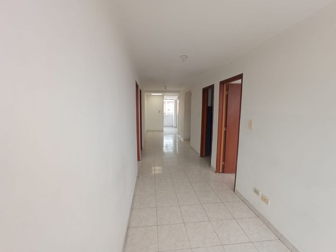 Casa de 3 alcobas en venta en Ciudad Jardin Sur, Bogotá, 332 m² · foto 18 de 21