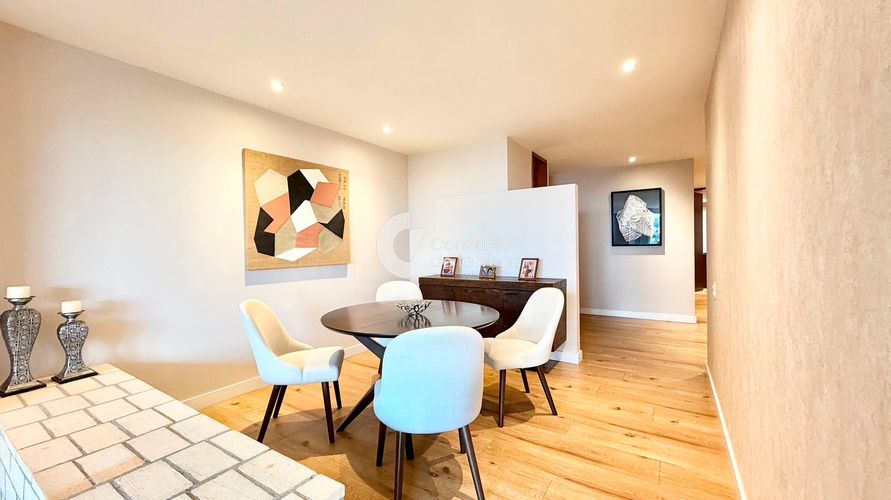 Apartamento de 3 alcobas en venta en Los Rosales, Bogotá, 133 m² · foto 2 de 20