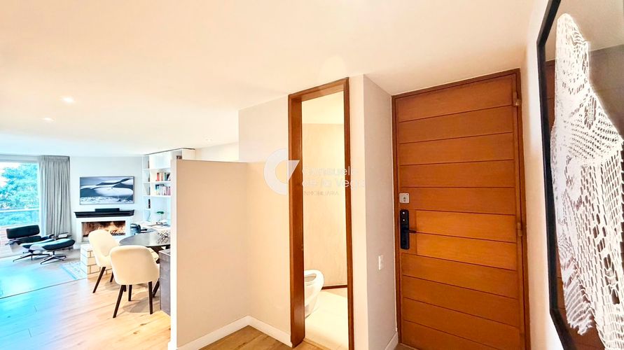 Apartamento de 3 alcobas en venta en Los Rosales, Bogotá, 133 m² · foto 6 de 20