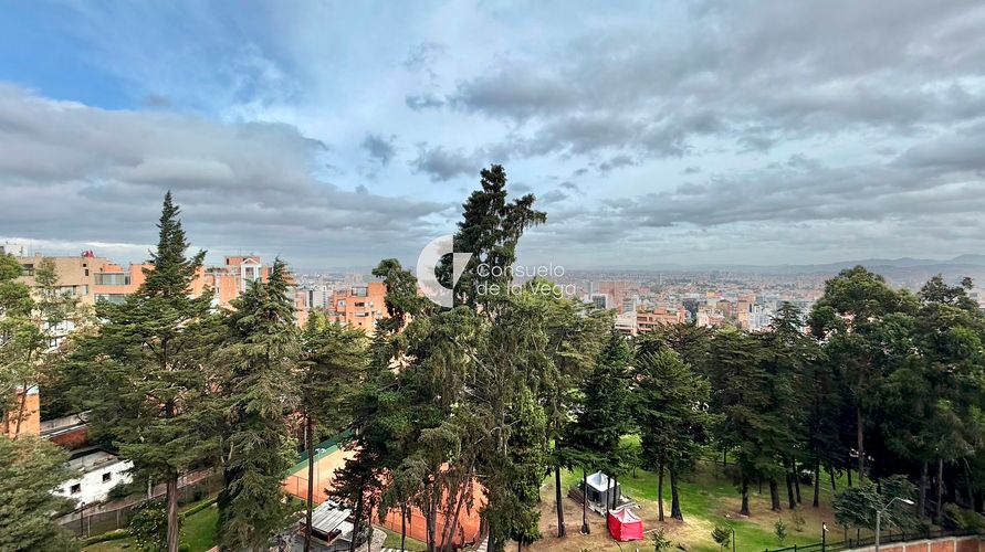 Apartamento de 3 alcobas en venta en Los Rosales, Bogotá, 133 m² · foto 14 de 20