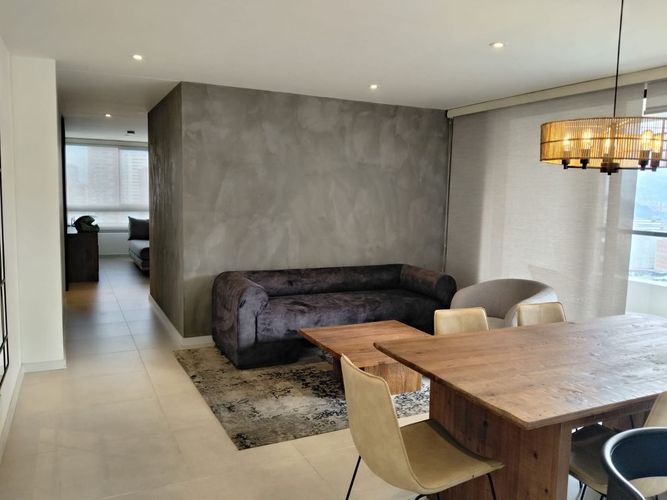 Apartamento de 3 alcobas en arriendo en El Poblado, Medellín, 105 m² · foto 2 de 15