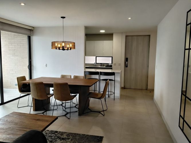 Apartamento de 3 alcobas en arriendo en El Poblado, Medellín, 105 m² · foto 4 de 15
