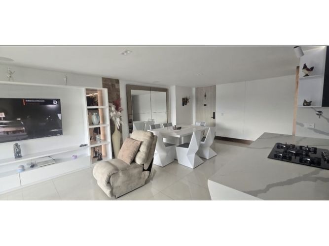 Apartaestudio en venta en Aves Maria, Sabaneta, 140 m² · foto 1 de 24